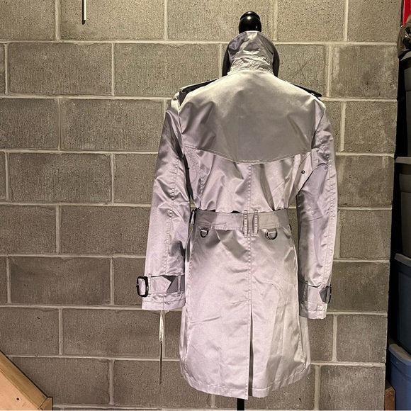 Kenar lightweight trench coat. - Picture 6 of 15